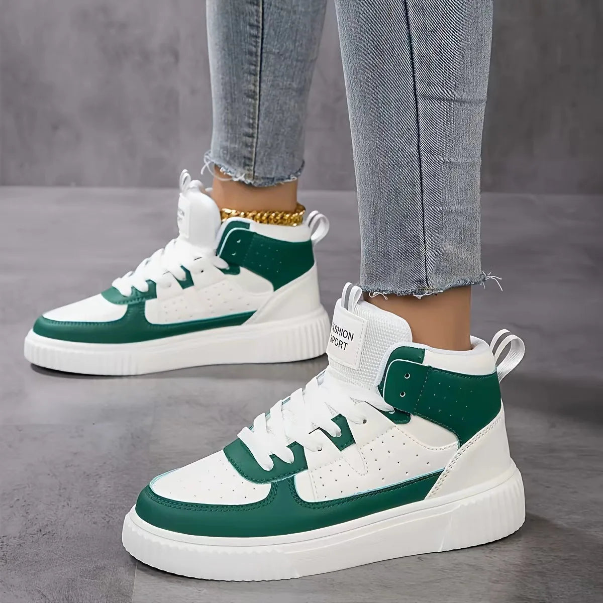 Fashionable Casual Women's Sport Shoes Breathable round Toe Flat Heel