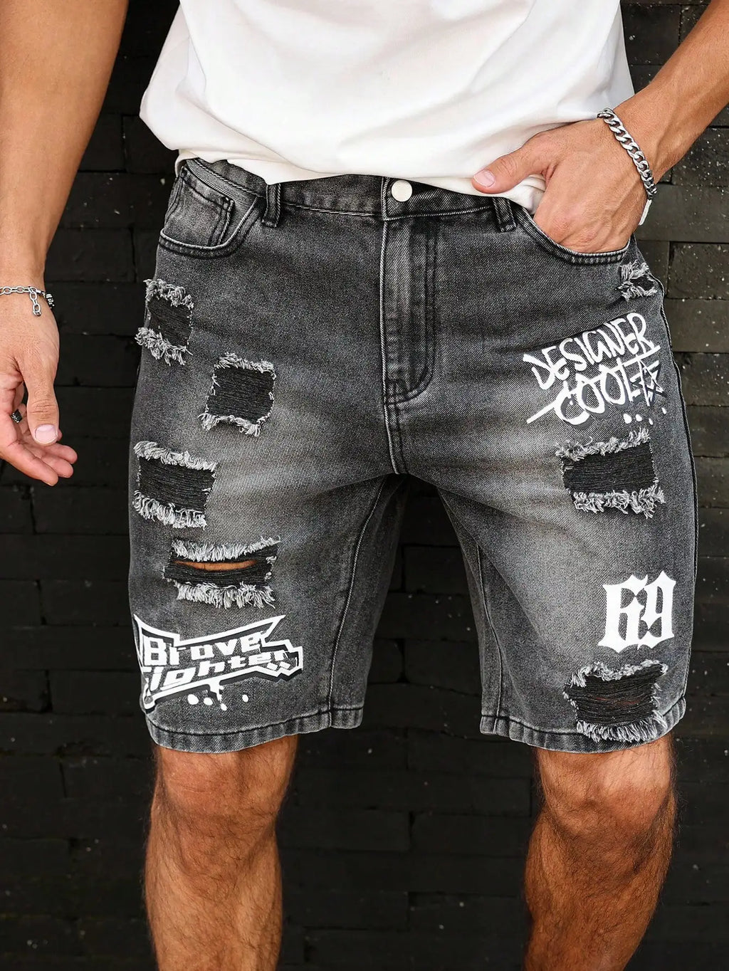 Men's distressed shorts, fashionable jeans, summer casual style, mid-waist, light color,