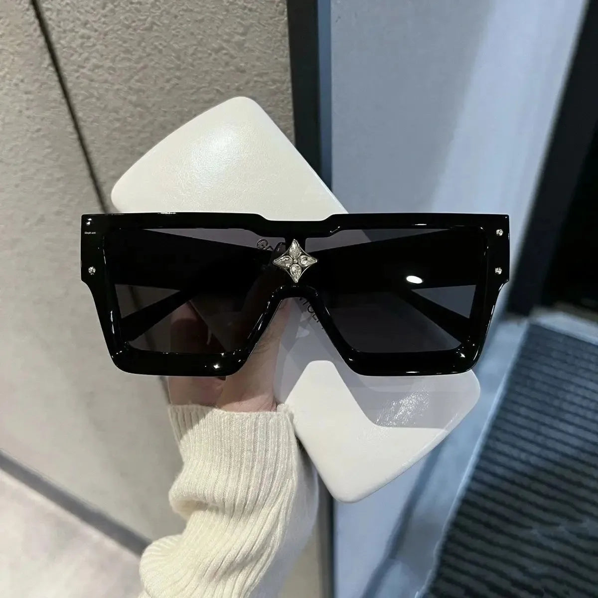 Trendy Square Large Frame Sunglasses