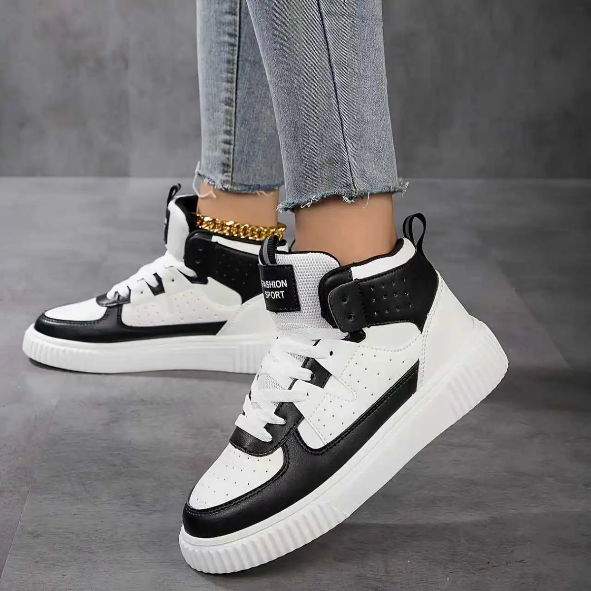 Fashionable Casual Women's Sport Shoes Breathable round Toe Flat Heel