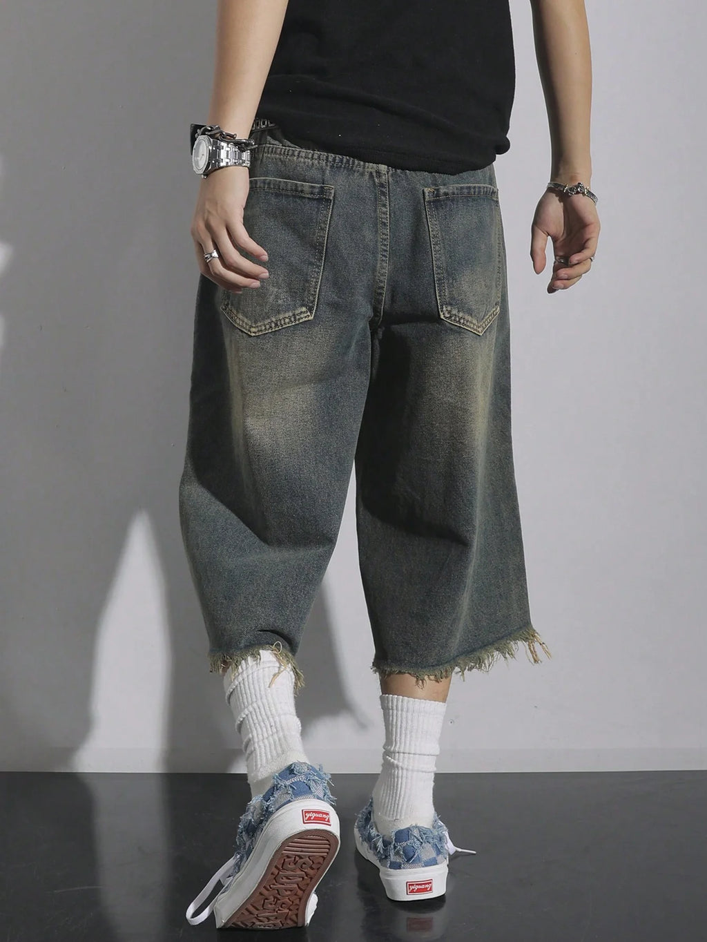 Men's Loose Ripped Denim Jeans 7 Point Calf Length Wide Leg Trousers
